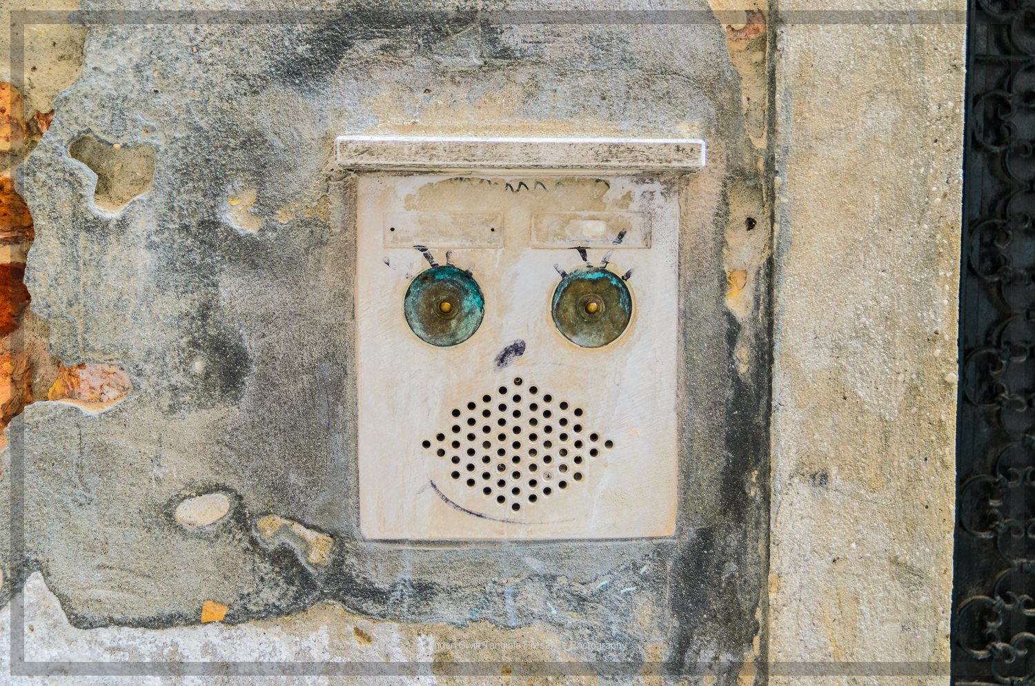  Happy mail box. Venice. Lynden Swift. Tangible Presence Photography. 